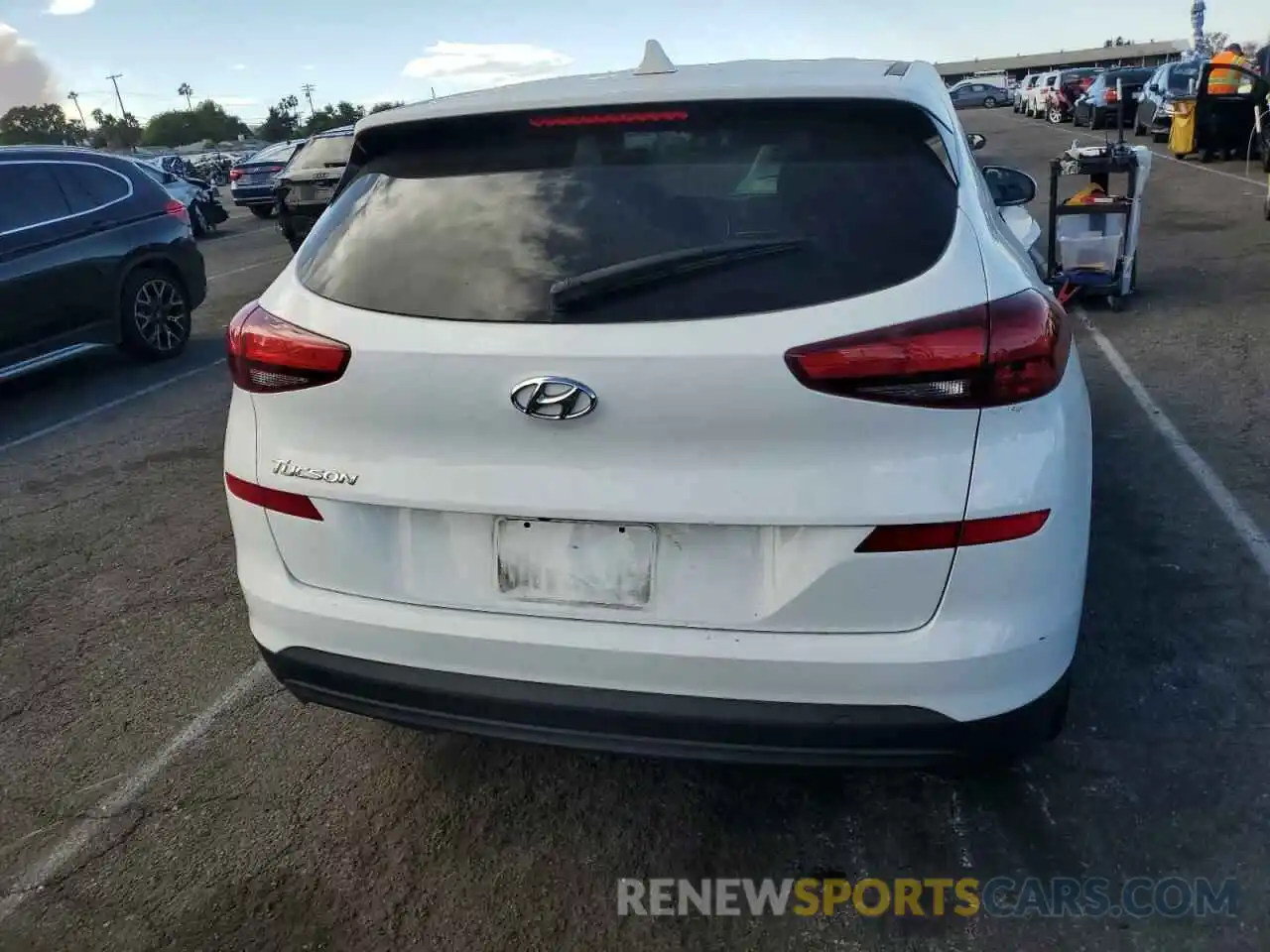 6 Photograph of a damaged car KM8J23A44LU191142 HYUNDAI TUCSON 2020