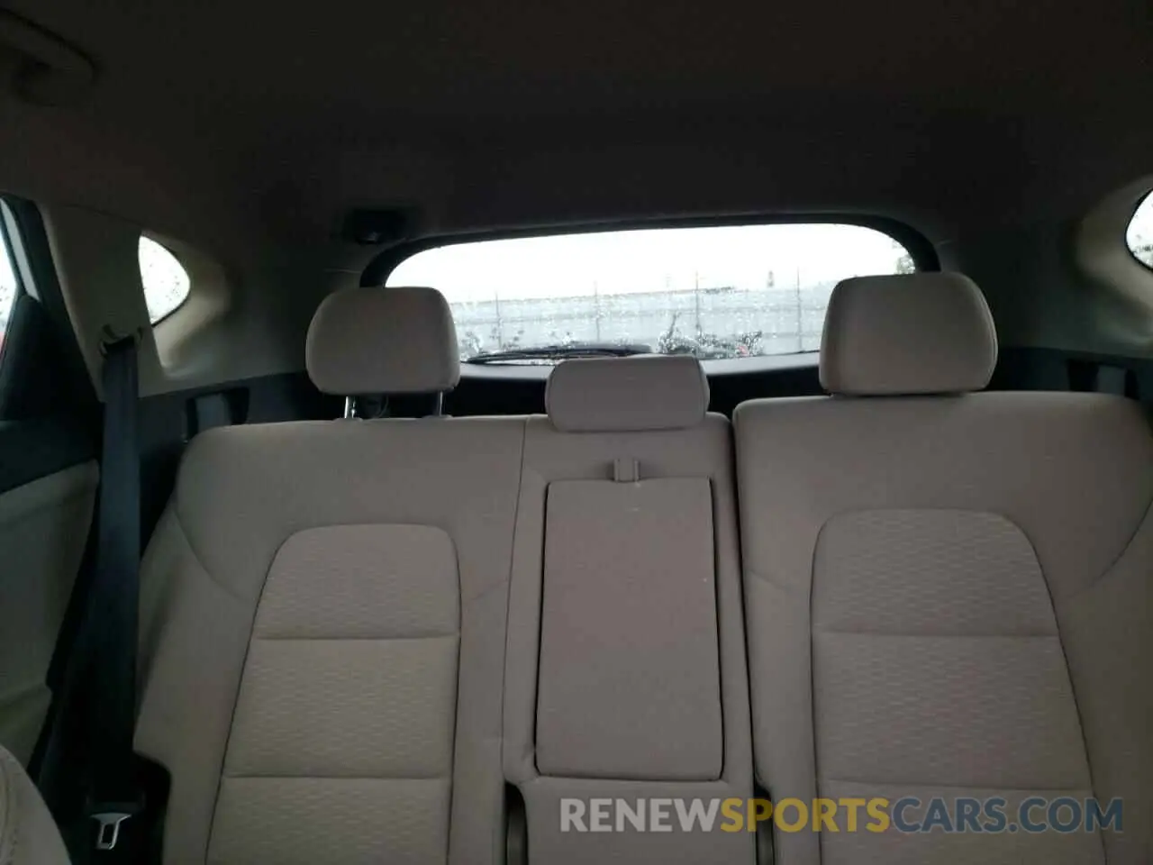 10 Photograph of a damaged car KM8J23A46LU189439 HYUNDAI TUCSON 2020