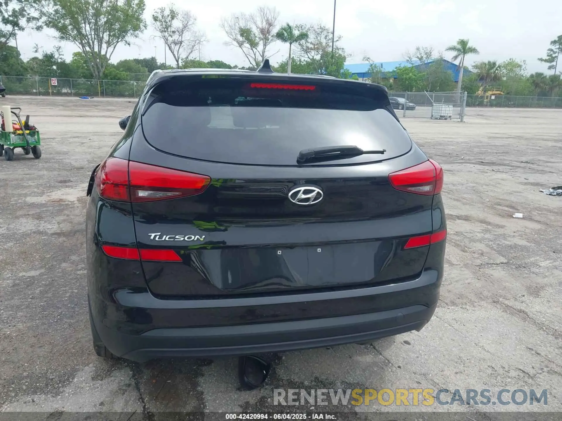 16 Photograph of a damaged car KM8J23A4XLU076027 HYUNDAI TUCSON 2020