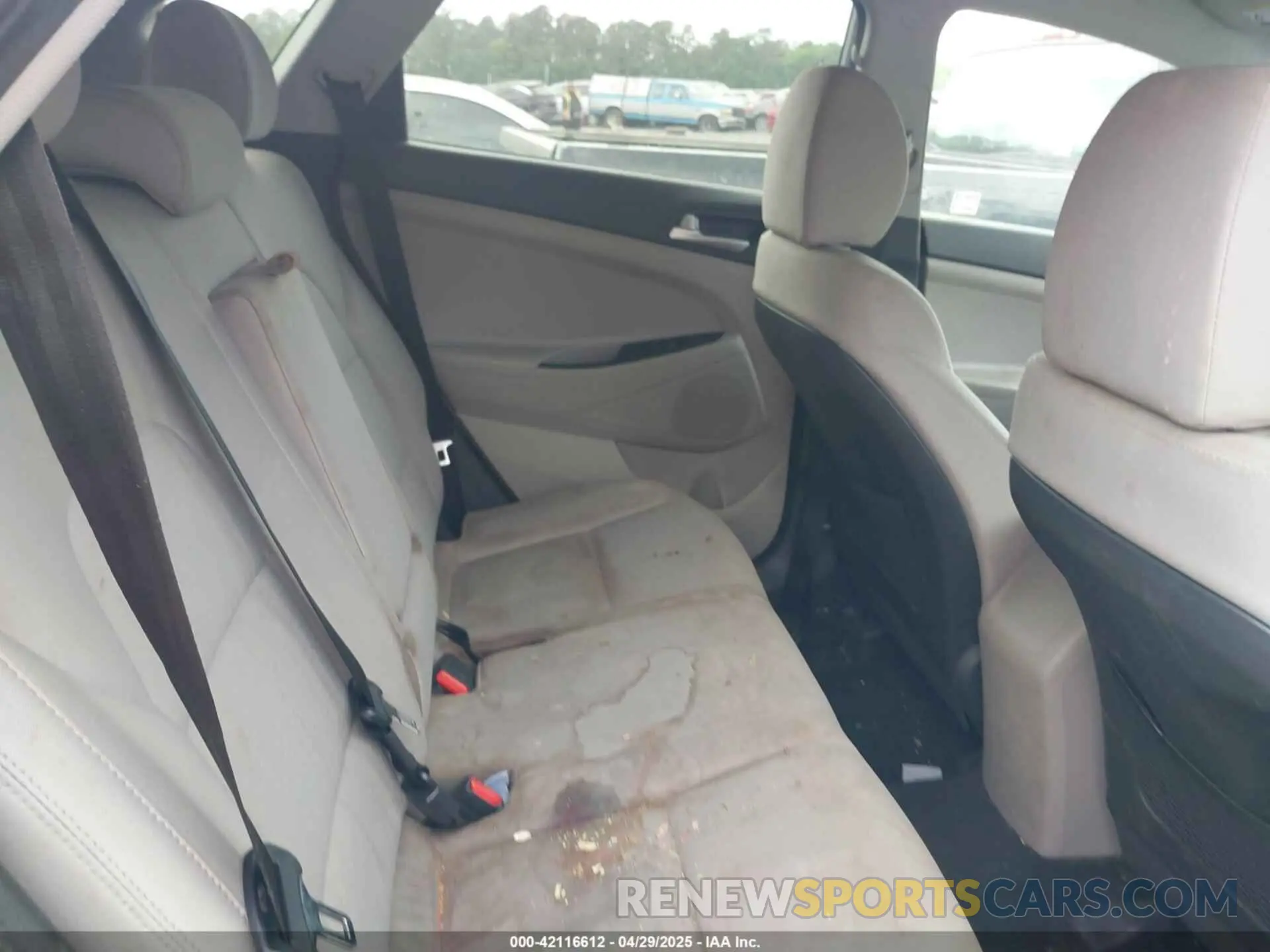 8 Photograph of a damaged car KM8J2CA40LU175326 HYUNDAI TUCSON 2020