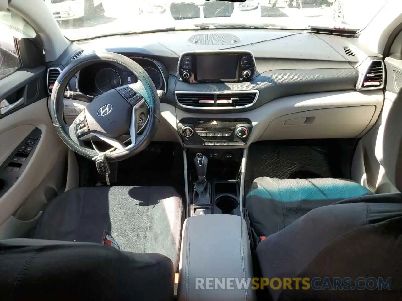 8 Photograph of a damaged car KM8J2CA41LU202887 HYUNDAI TUCSON 2020