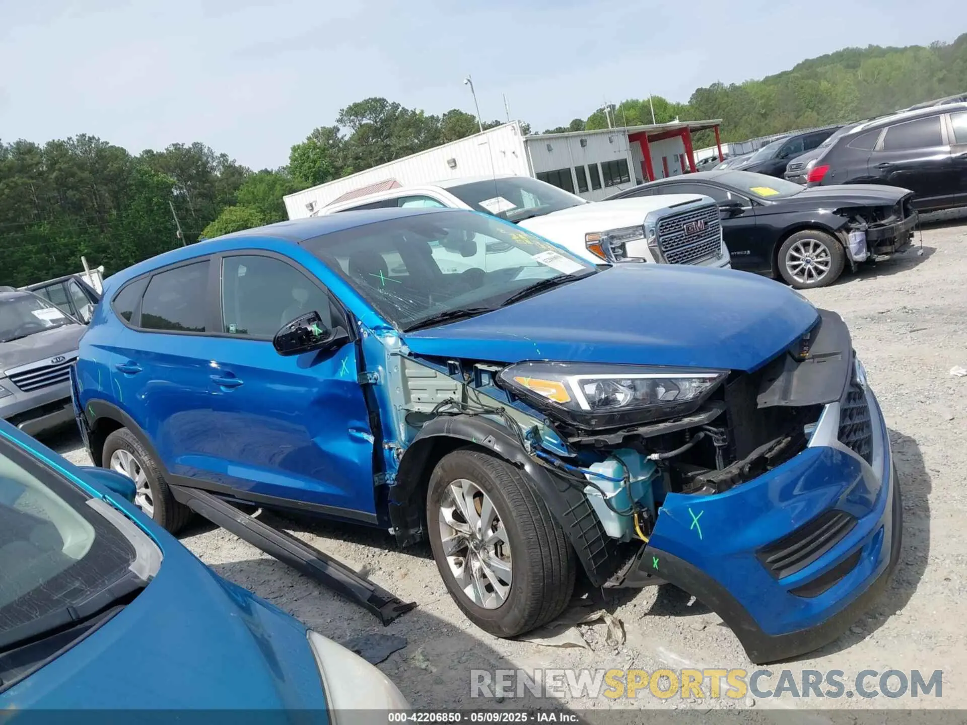 13 Photograph of a damaged car KM8J2CA42LU087393 HYUNDAI TUCSON 2020