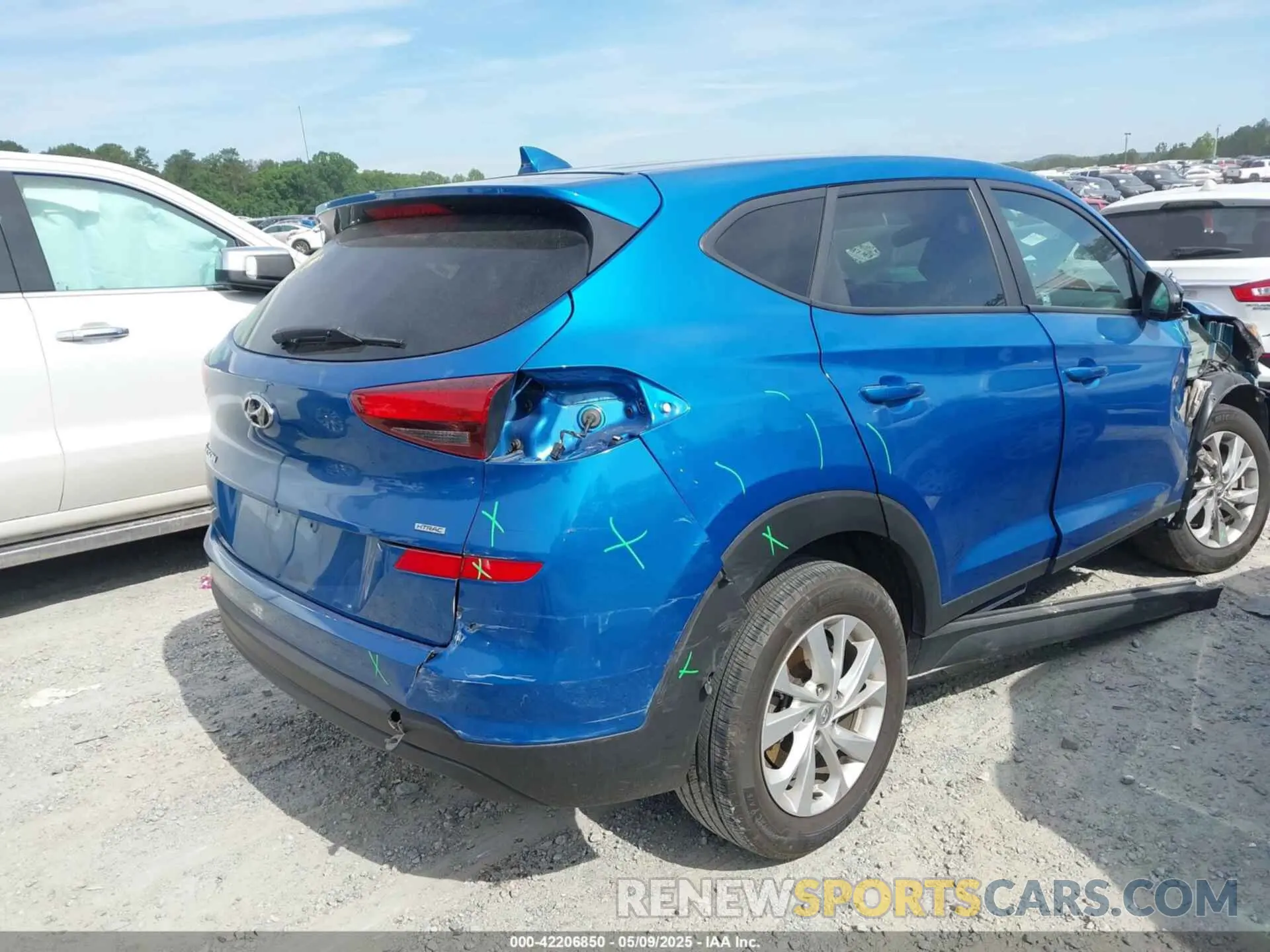 4 Photograph of a damaged car KM8J2CA42LU087393 HYUNDAI TUCSON 2020