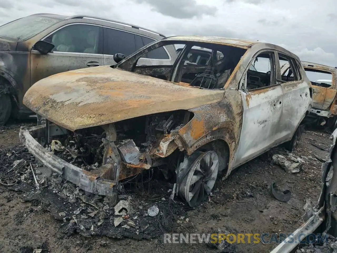 1 Photograph of a damaged car KM8J2CA42LU133613 HYUNDAI TUCSON 2020