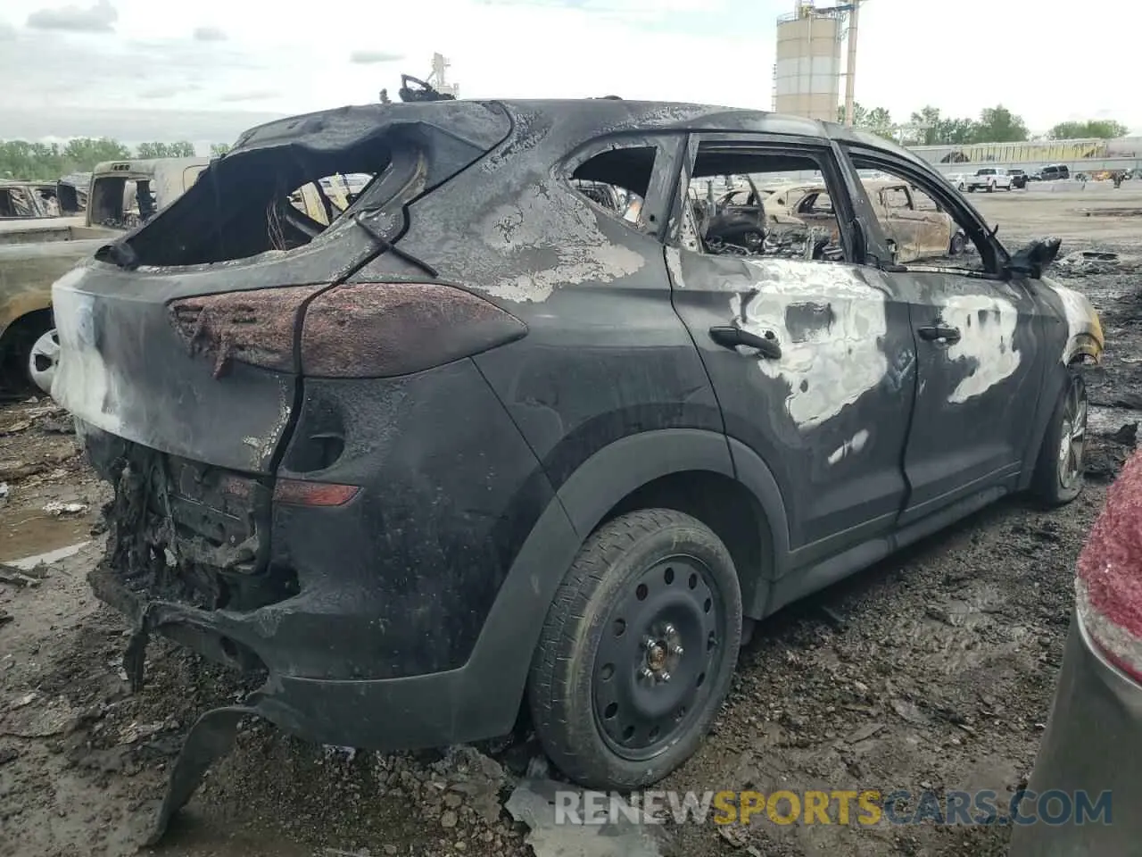 3 Photograph of a damaged car KM8J2CA42LU133613 HYUNDAI TUCSON 2020
