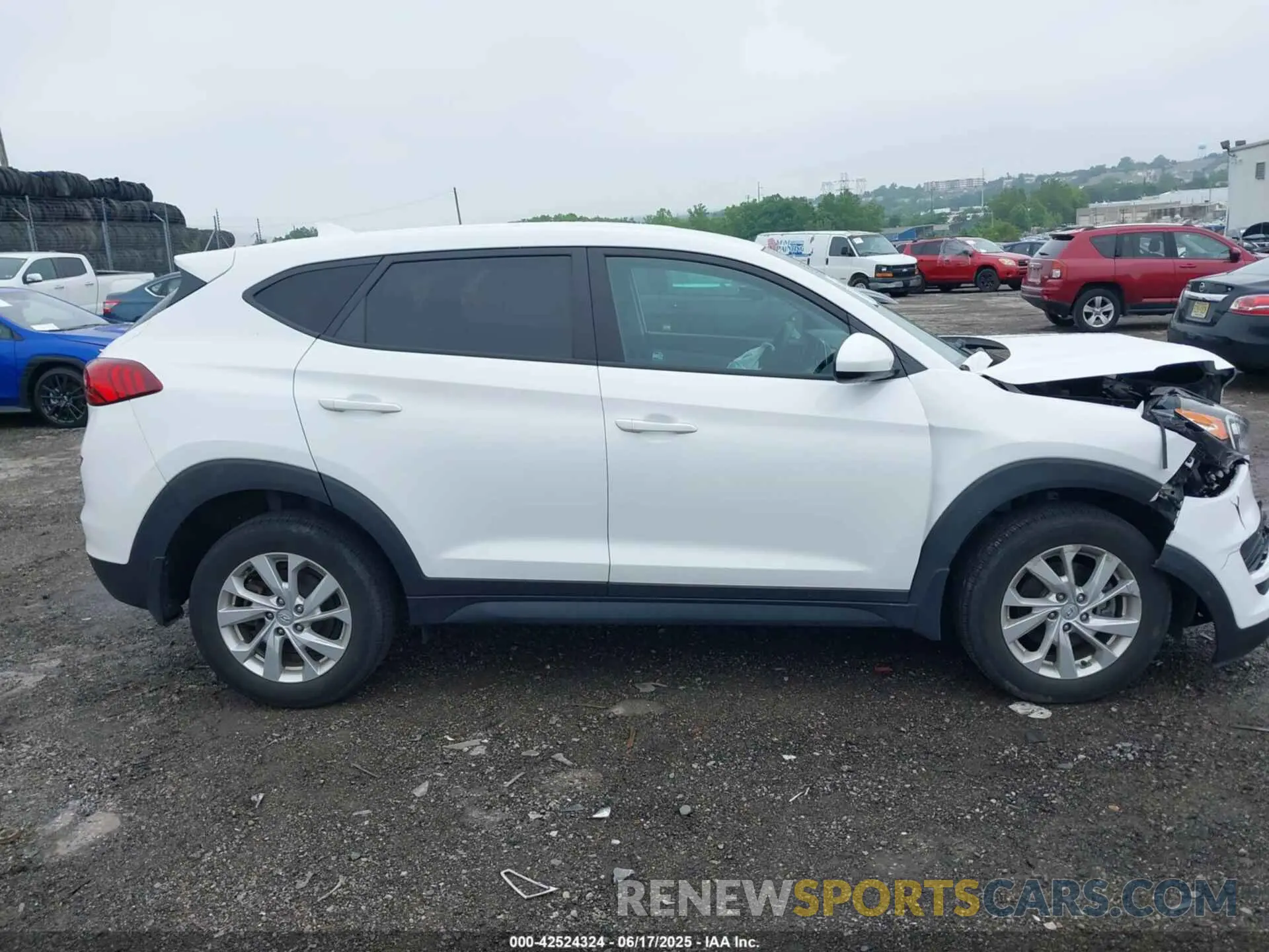 13 Photograph of a damaged car KM8J2CA42LU159807 HYUNDAI TUCSON 2020