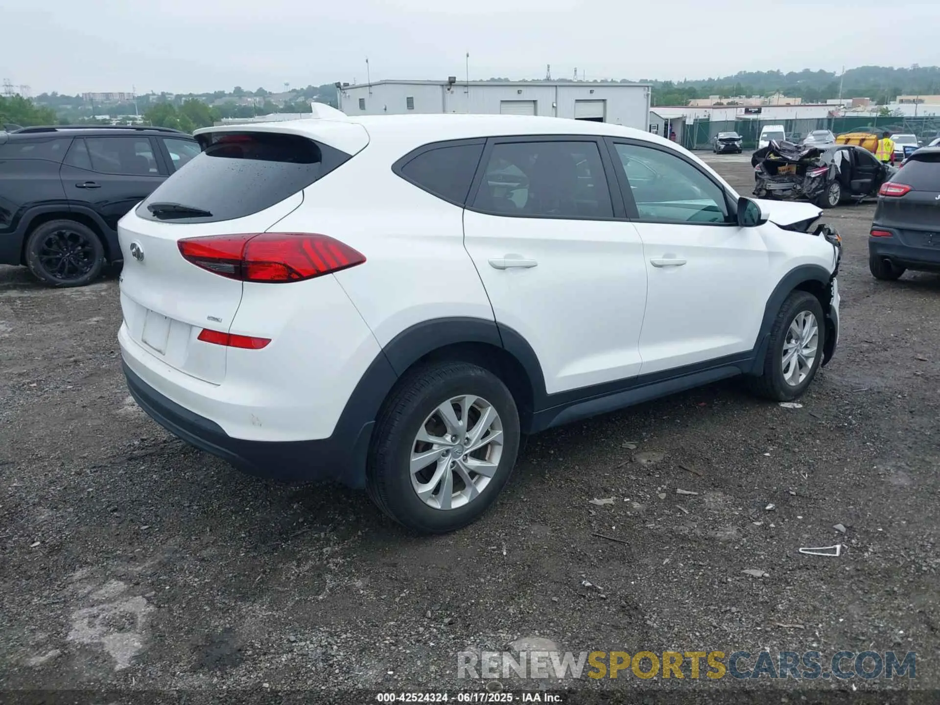 4 Photograph of a damaged car KM8J2CA42LU159807 HYUNDAI TUCSON 2020