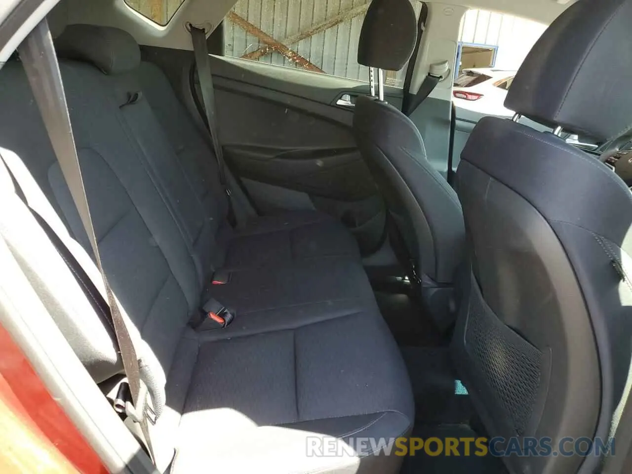 10 Photograph of a damaged car KM8J2CA44LU237651 HYUNDAI TUCSON 2020