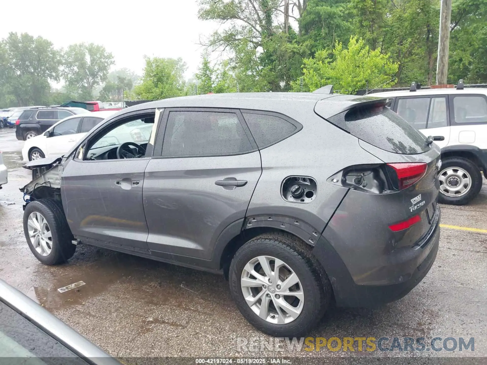 15 Photograph of a damaged car KM8J2CA45LU081250 HYUNDAI TUCSON 2020