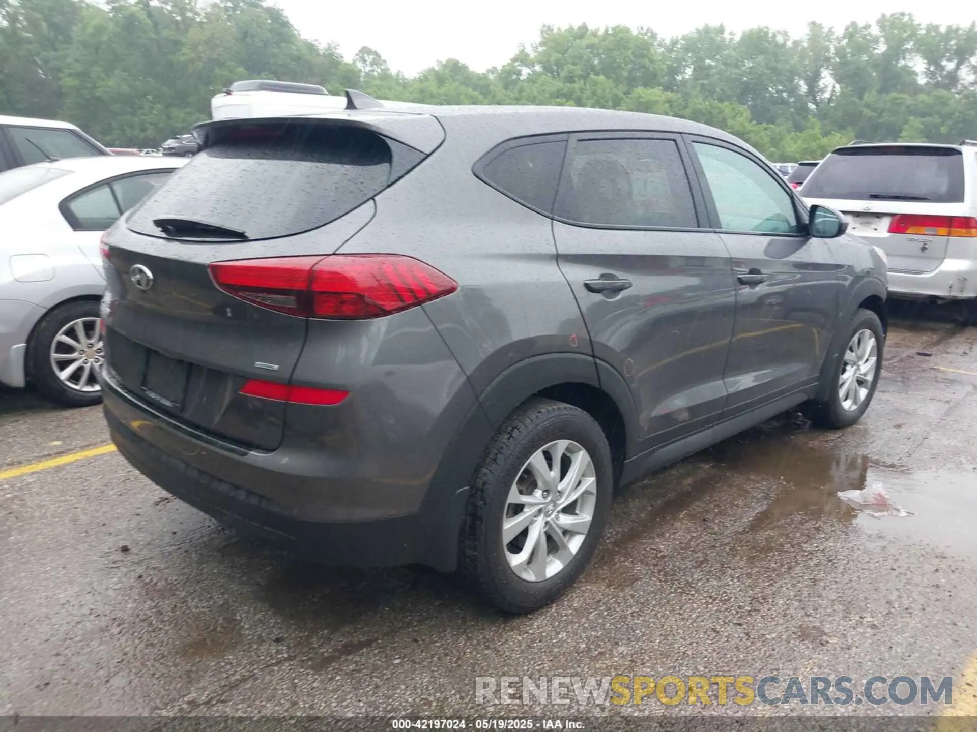 4 Photograph of a damaged car KM8J2CA45LU081250 HYUNDAI TUCSON 2020