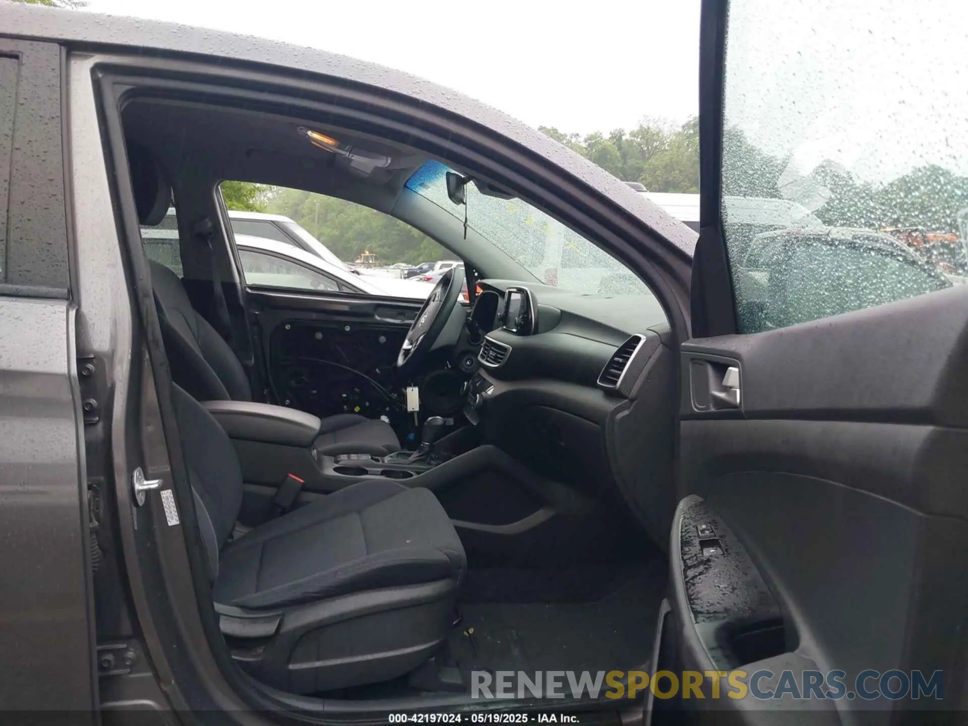 5 Photograph of a damaged car KM8J2CA45LU081250 HYUNDAI TUCSON 2020