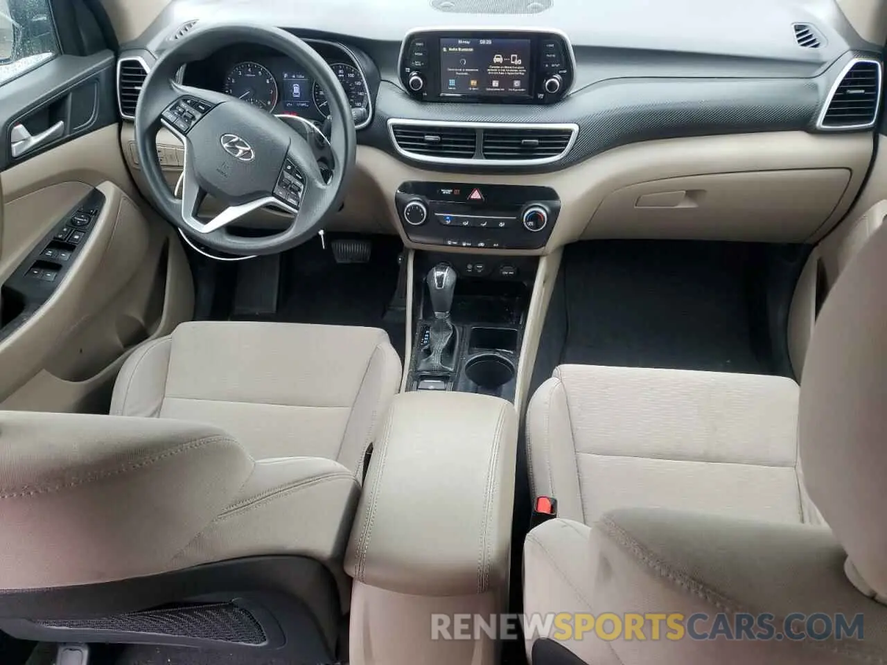 8 Photograph of a damaged car KM8J2CA45LU149918 HYUNDAI TUCSON 2020