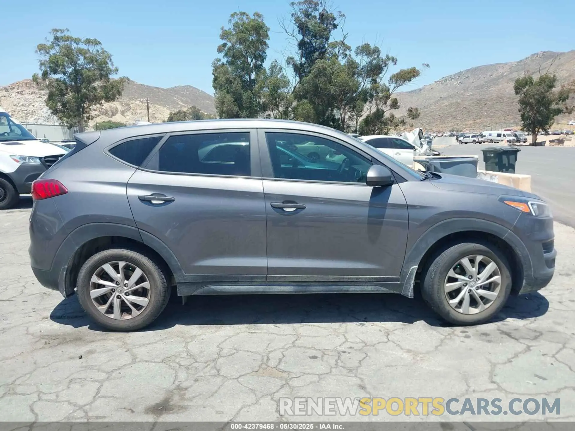 12 Photograph of a damaged car KM8J2CA45LU161809 HYUNDAI TUCSON 2020