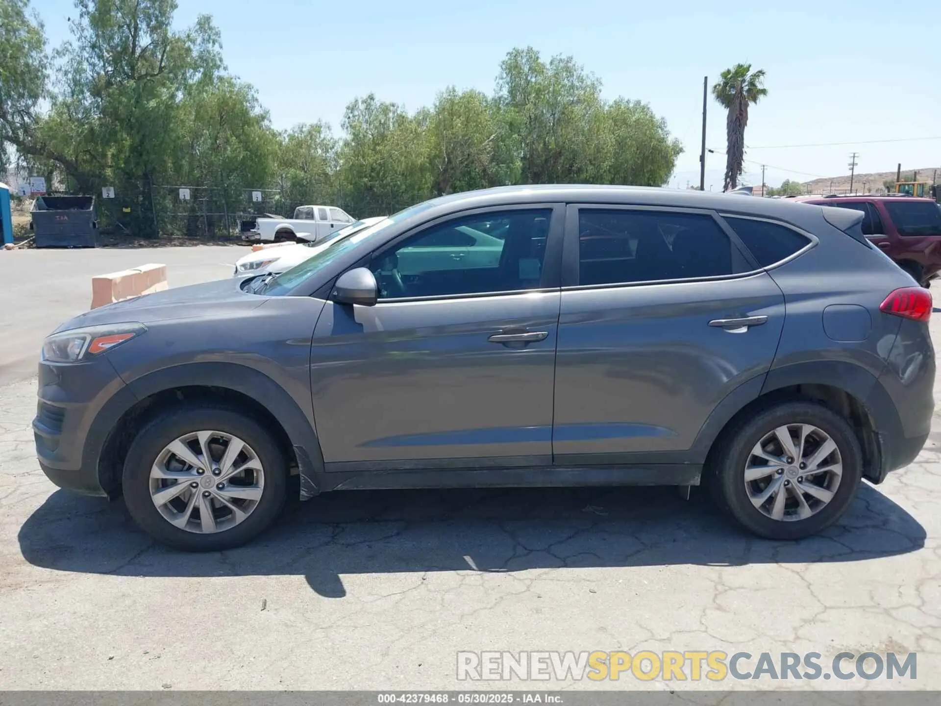 13 Photograph of a damaged car KM8J2CA45LU161809 HYUNDAI TUCSON 2020