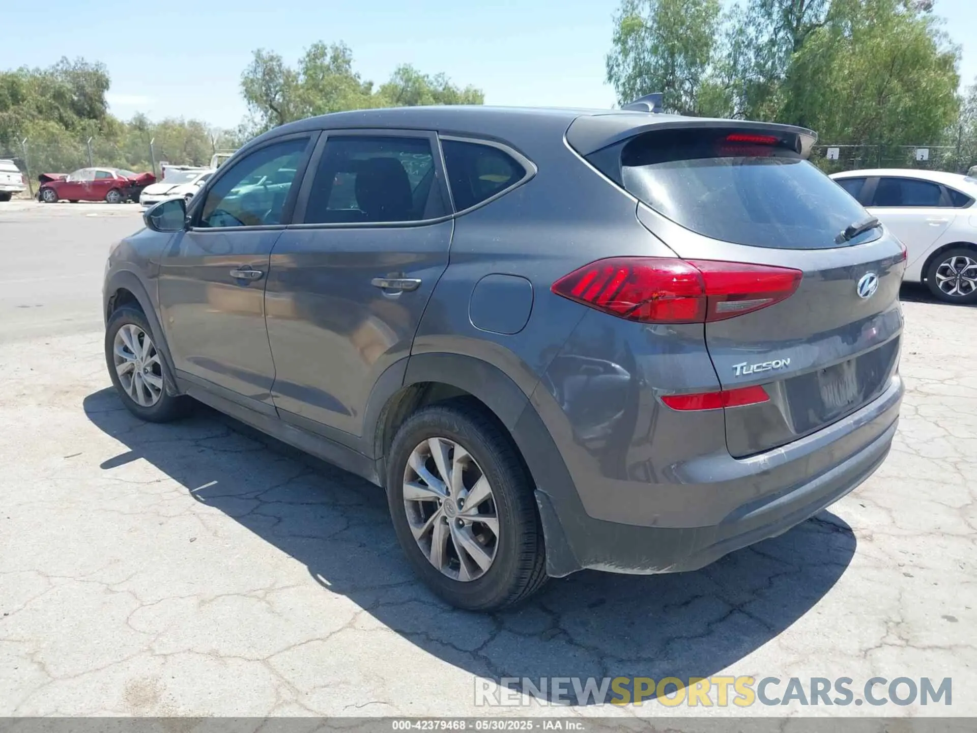3 Photograph of a damaged car KM8J2CA45LU161809 HYUNDAI TUCSON 2020