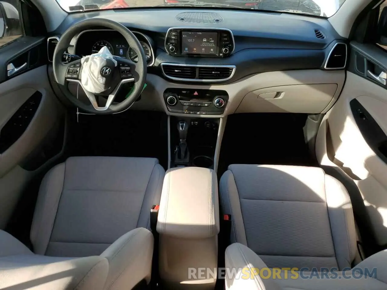 8 Photograph of a damaged car KM8J2CA45LU244611 HYUNDAI TUCSON 2020