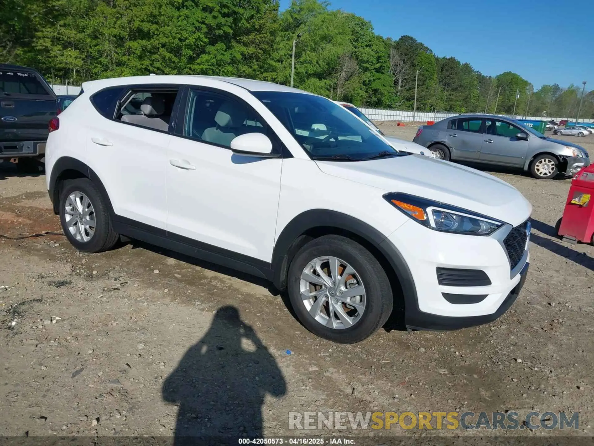1 Photograph of a damaged car KM8J2CA47LU215613 HYUNDAI TUCSON 2020