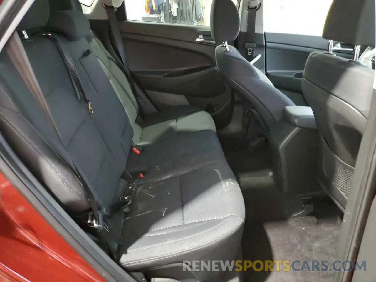 11 Photograph of a damaged car KM8J2CA48LU114550 HYUNDAI TUCSON 2020