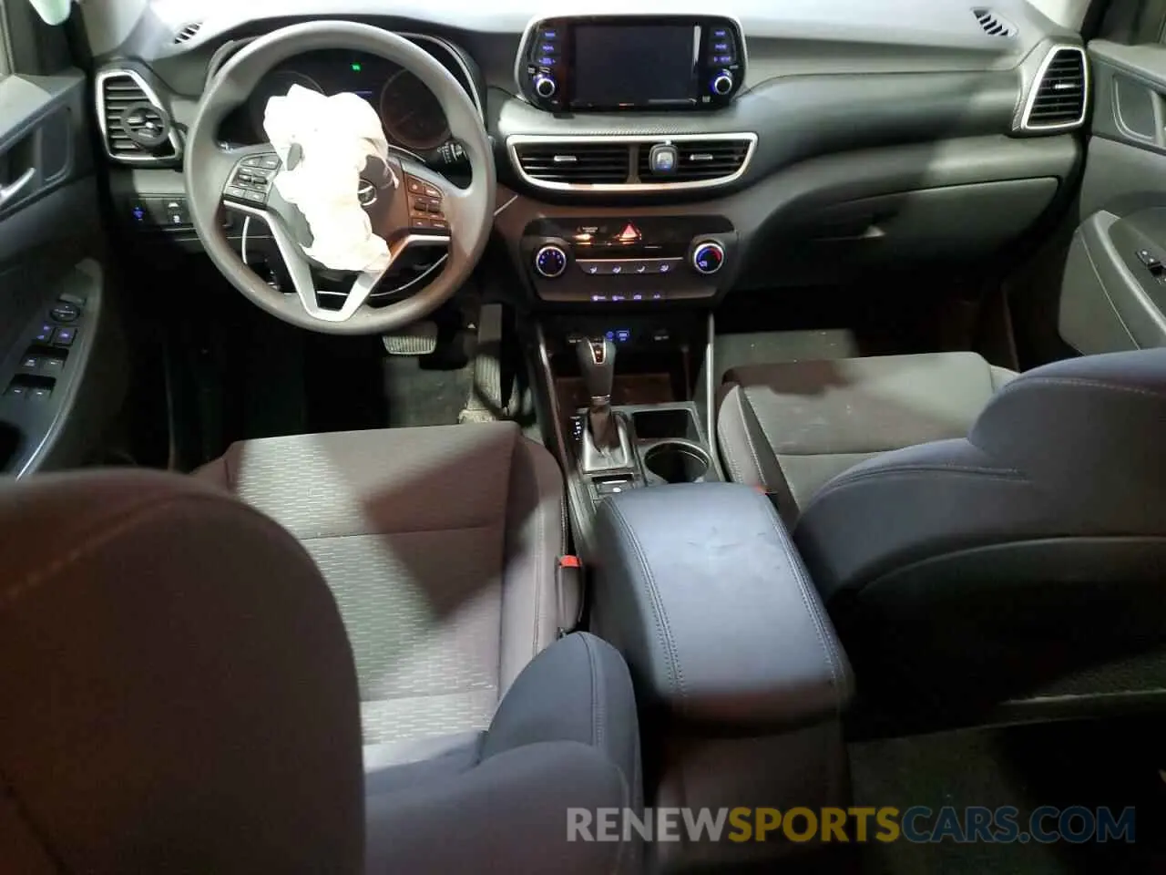 8 Photograph of a damaged car KM8J2CA48LU114550 HYUNDAI TUCSON 2020
