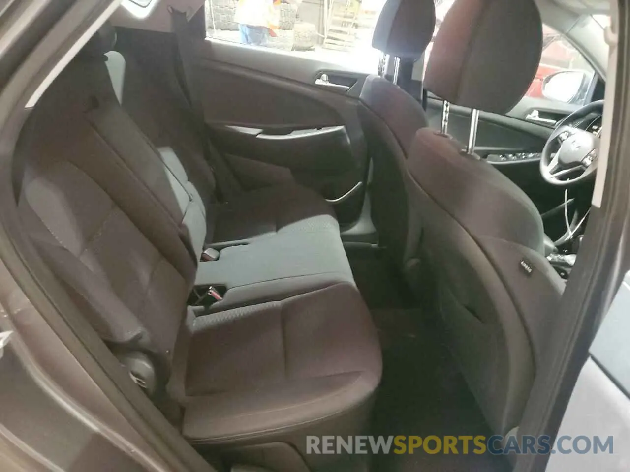 10 Photograph of a damaged car KM8J2CA48LU128271 HYUNDAI TUCSON 2020