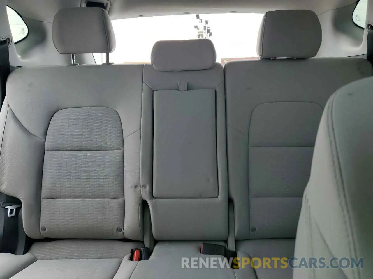 10 Photograph of a damaged car KM8J2CA49LU100432 HYUNDAI TUCSON 2020