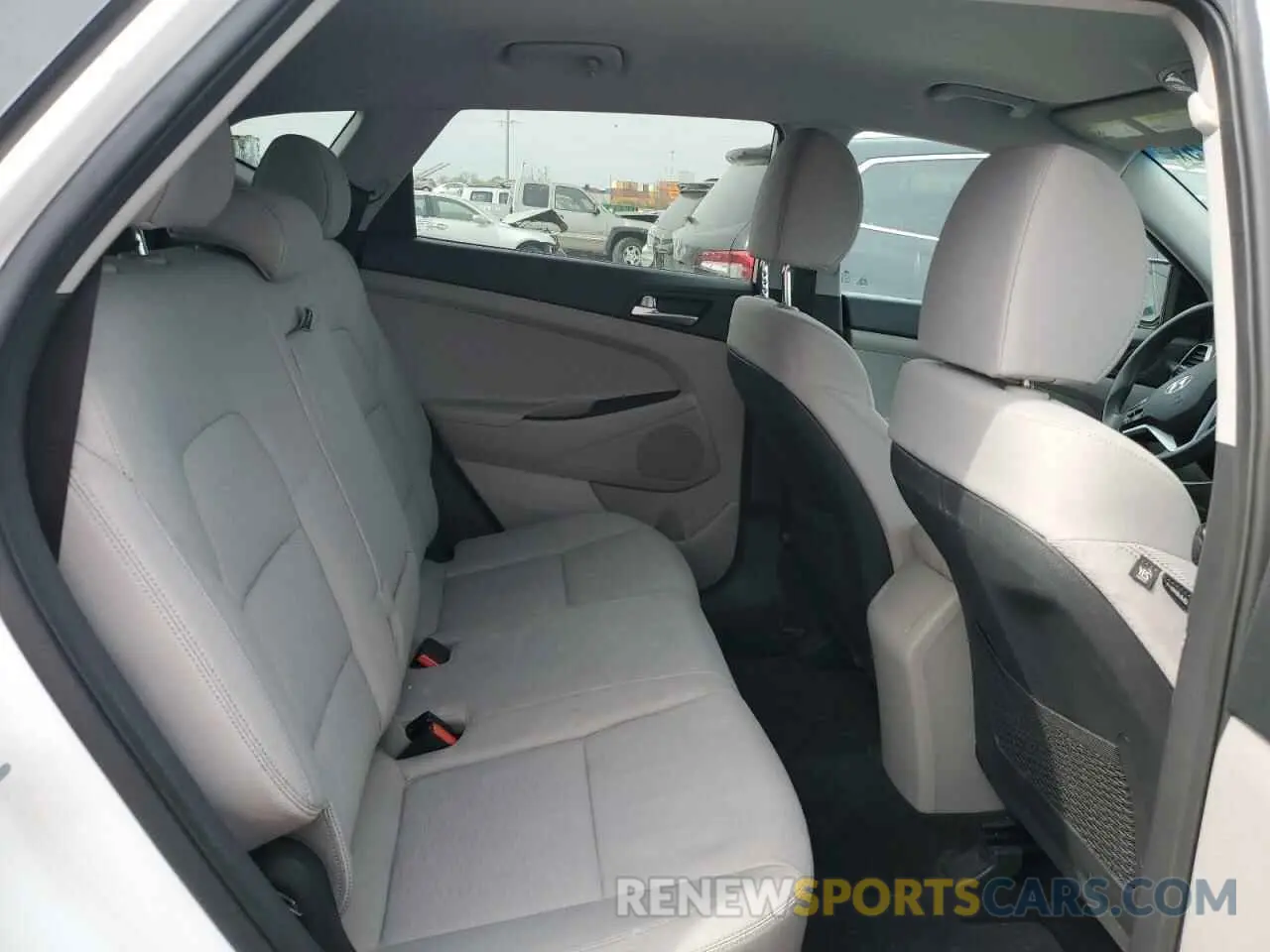 11 Photograph of a damaged car KM8J2CA49LU100432 HYUNDAI TUCSON 2020