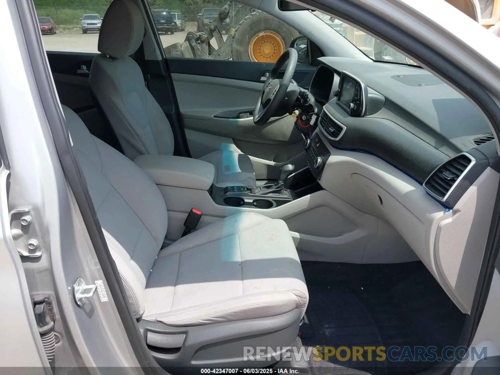 5 Photograph of a damaged car KM8J2CA49LU105890 HYUNDAI TUCSON 2020