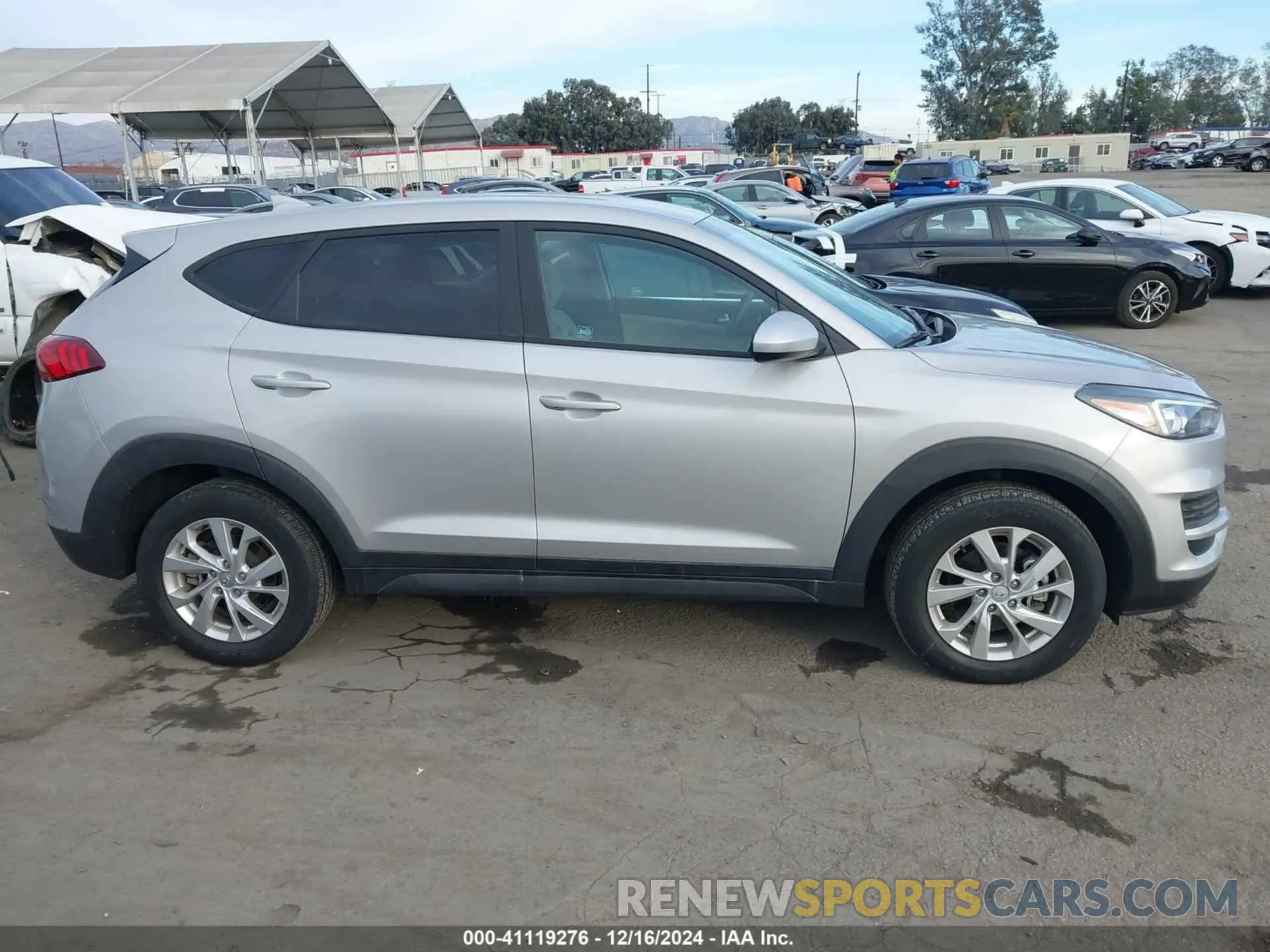 13 Photograph of a damaged car KM8J2CA49LU134791 HYUNDAI TUCSON 2020