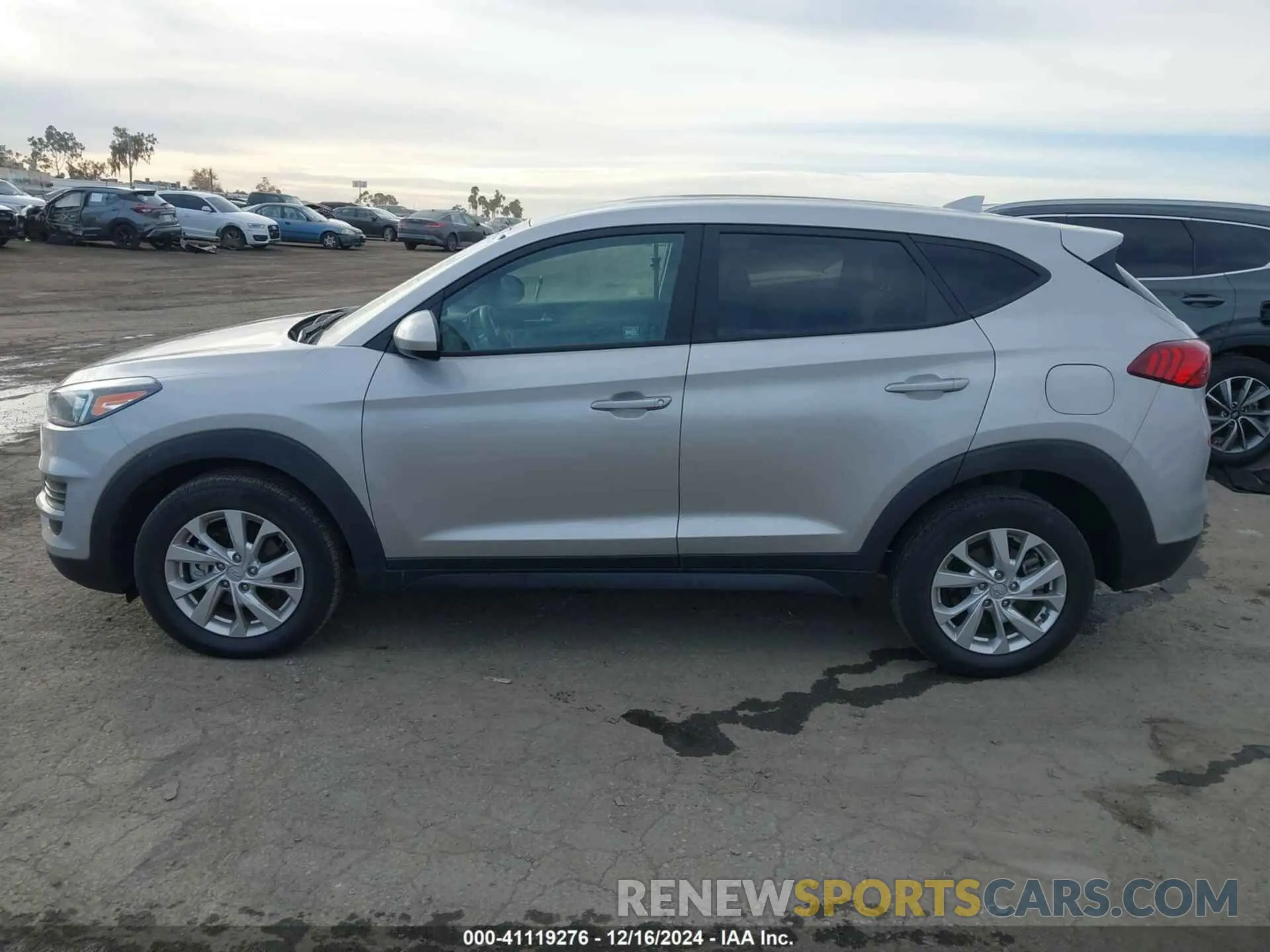 14 Photograph of a damaged car KM8J2CA49LU134791 HYUNDAI TUCSON 2020