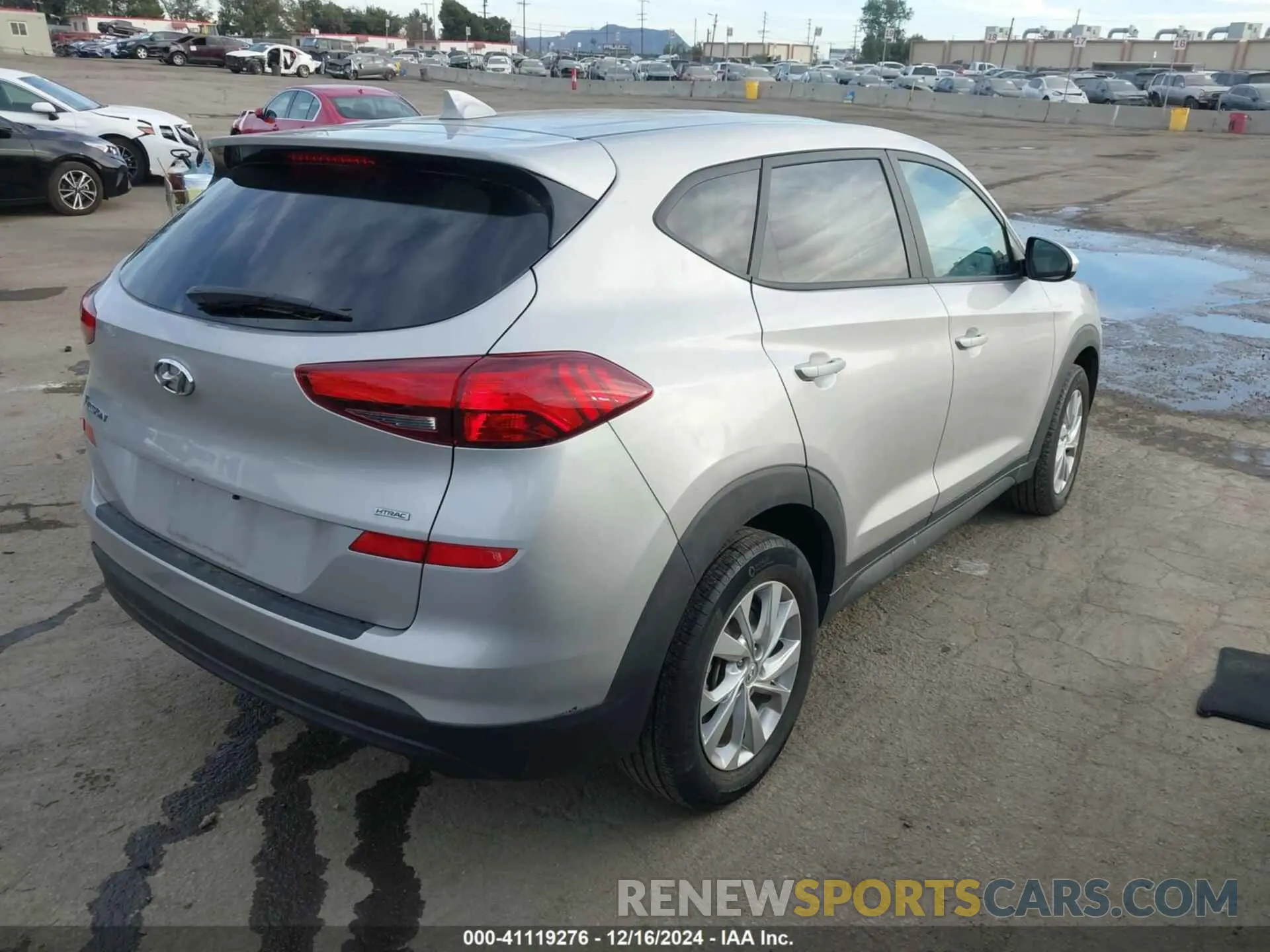 4 Photograph of a damaged car KM8J2CA49LU134791 HYUNDAI TUCSON 2020