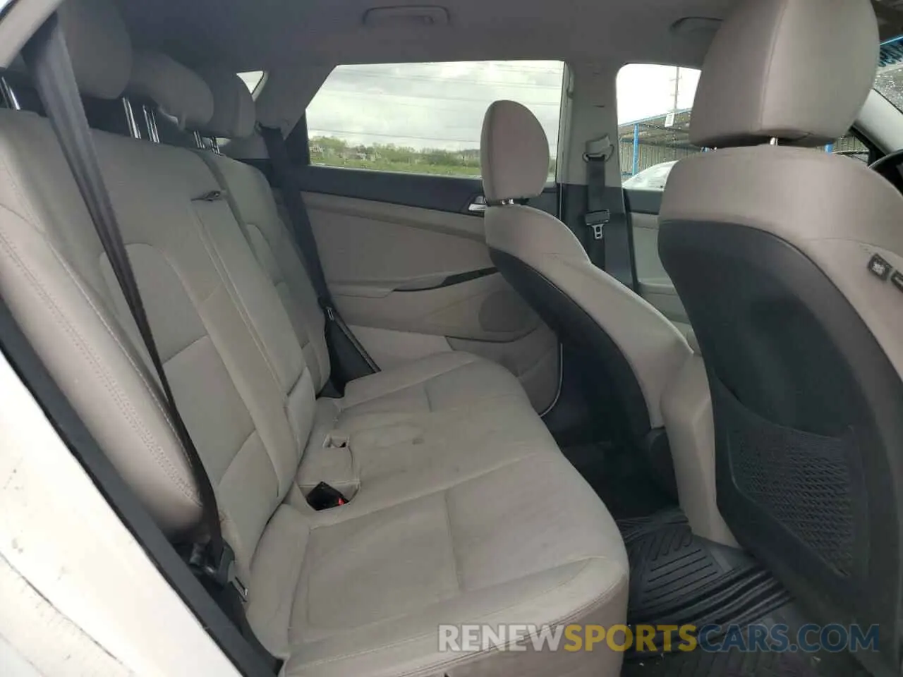 11 Photograph of a damaged car KM8J2CA49LU204466 HYUNDAI TUCSON 2020