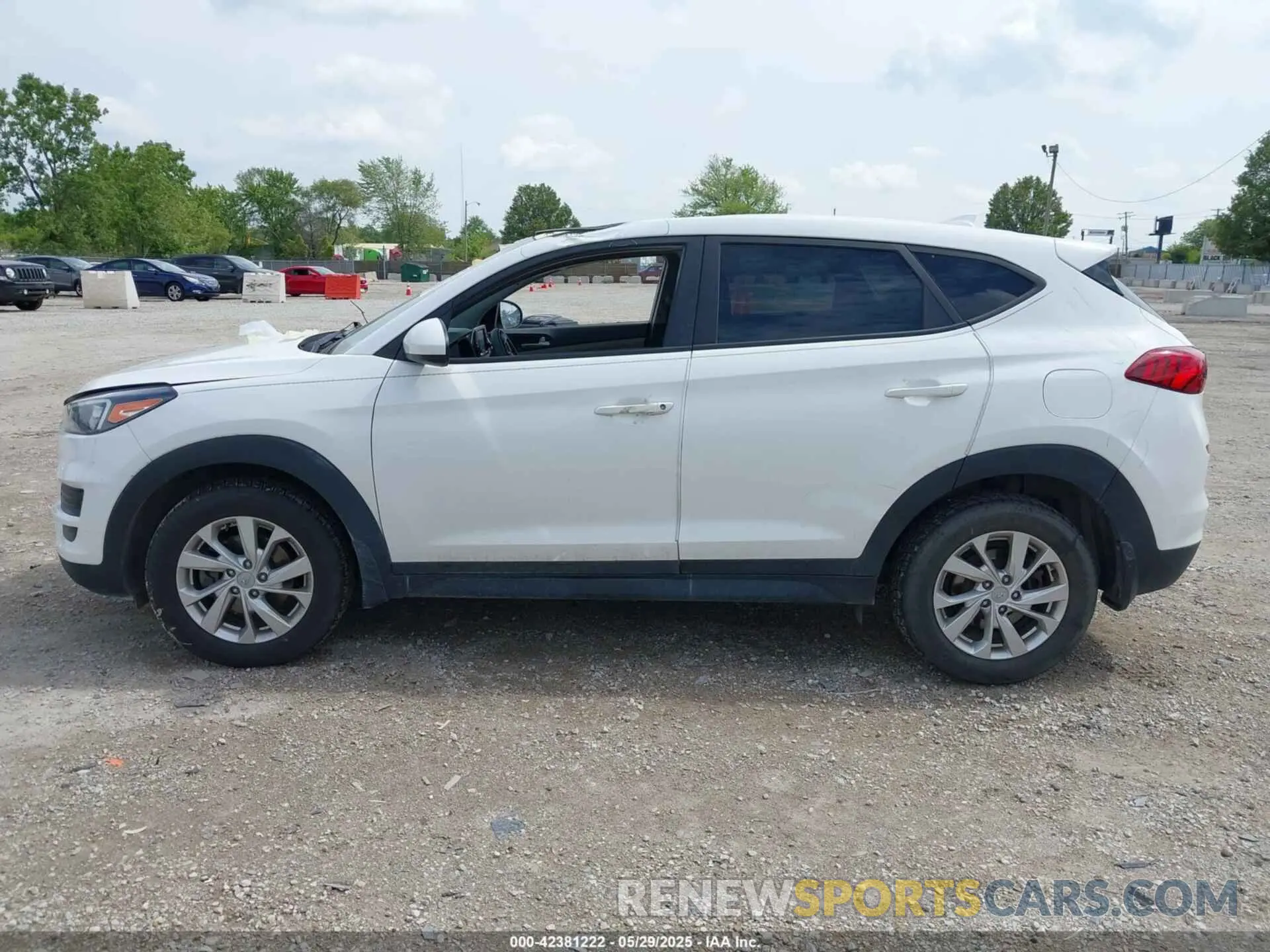 13 Photograph of a damaged car KM8J2CA4XLU246502 HYUNDAI TUCSON 2020