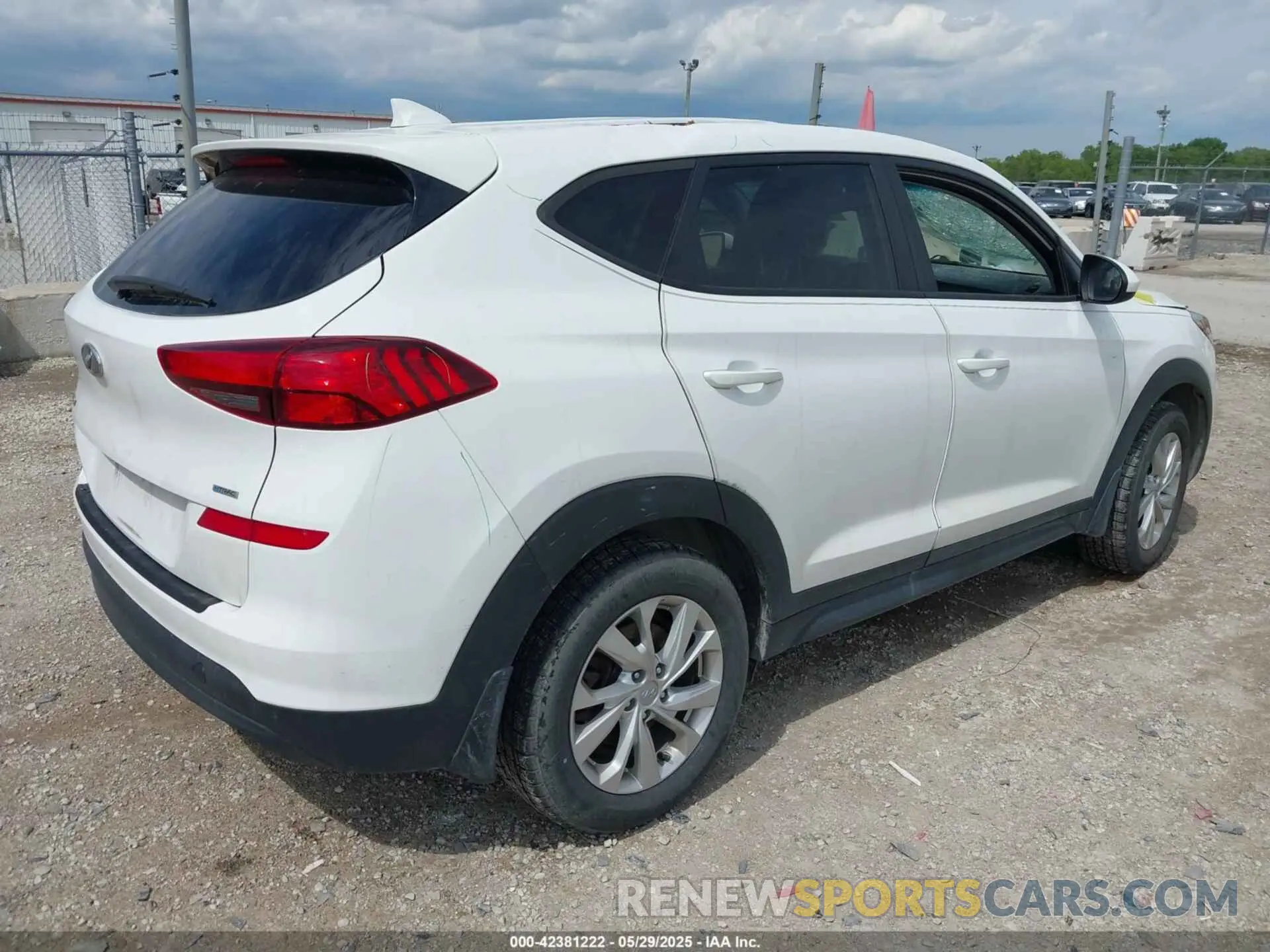 4 Photograph of a damaged car KM8J2CA4XLU246502 HYUNDAI TUCSON 2020
