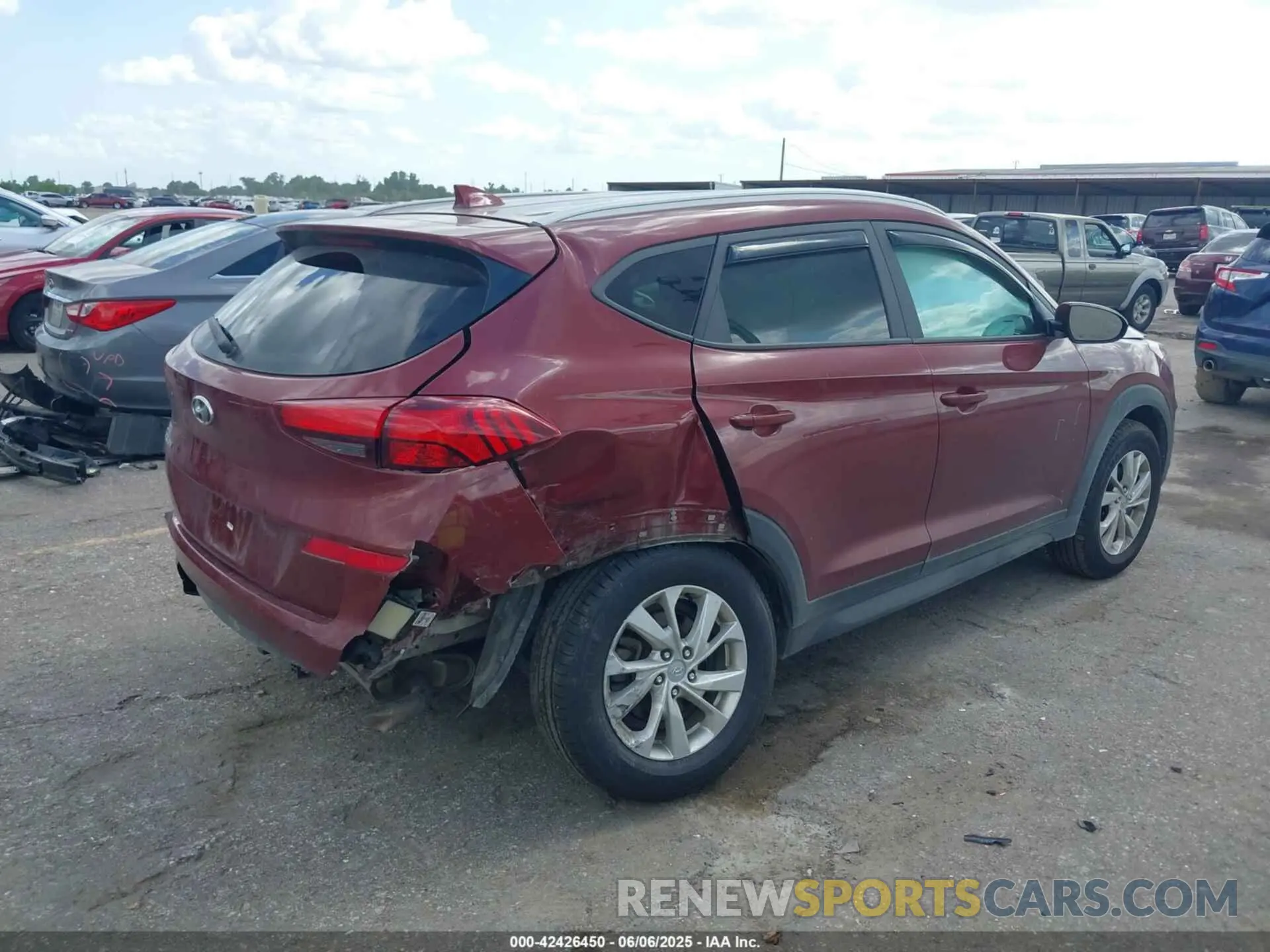 4 Photograph of a damaged car KM8J33A40LU162914 HYUNDAI TUCSON 2020