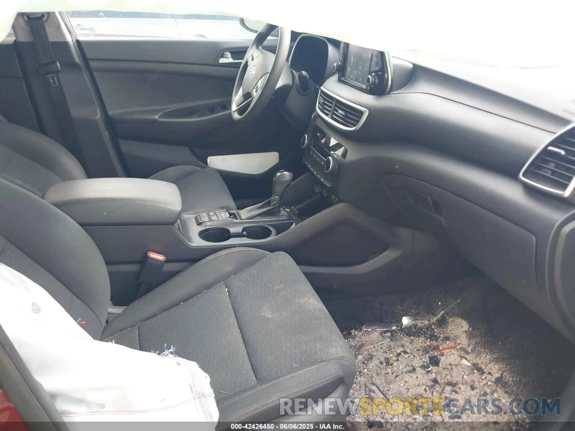 5 Photograph of a damaged car KM8J33A40LU162914 HYUNDAI TUCSON 2020