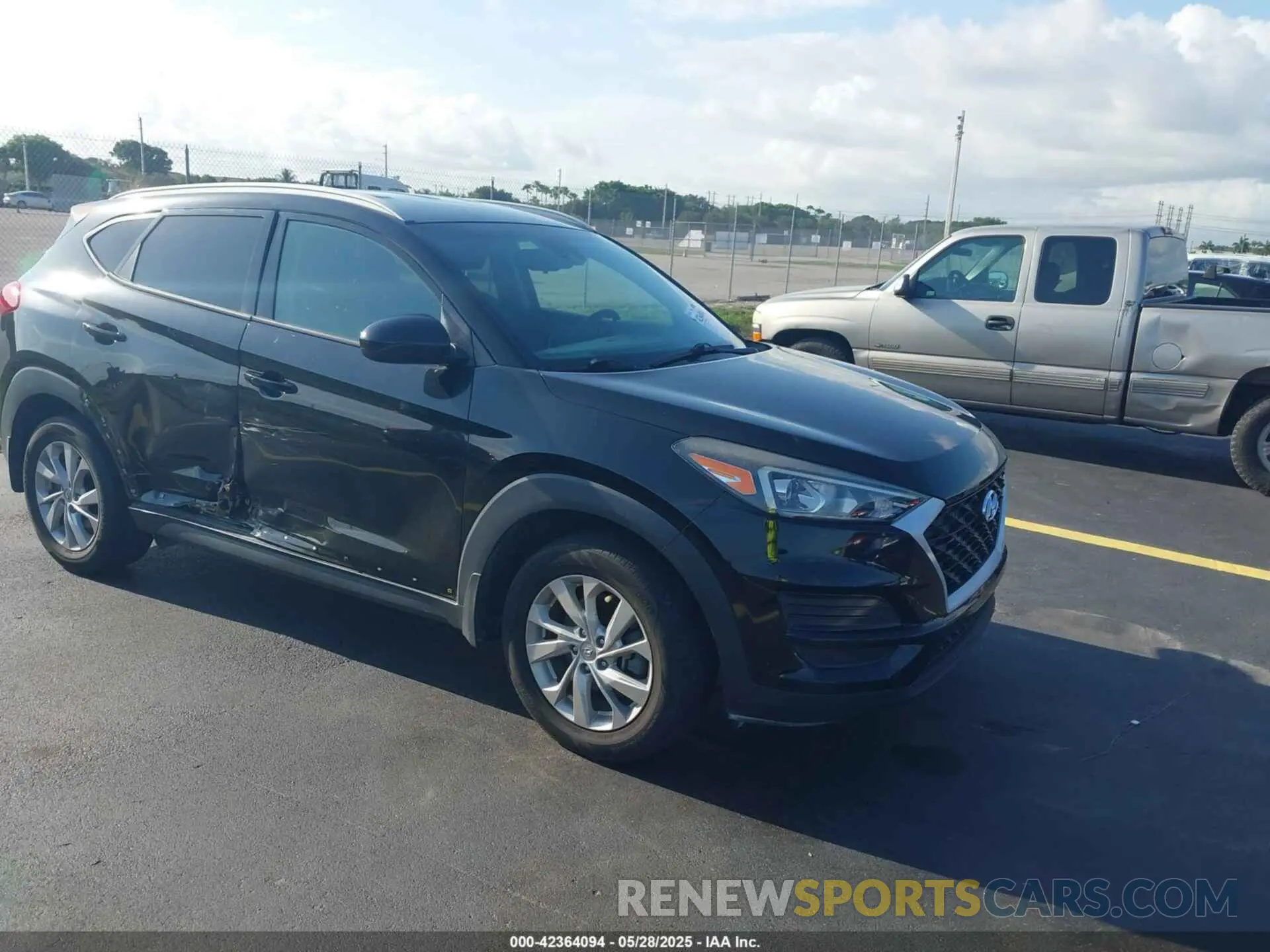 1 Photograph of a damaged car KM8J33A40LU233903 HYUNDAI TUCSON 2020