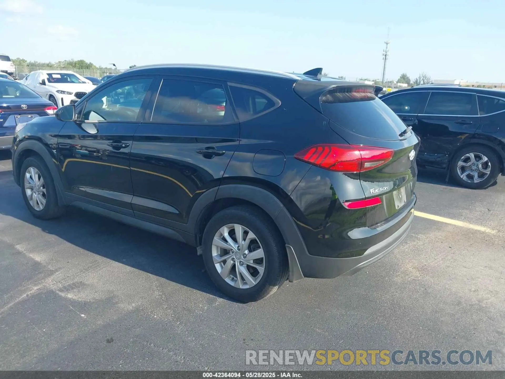 3 Photograph of a damaged car KM8J33A40LU233903 HYUNDAI TUCSON 2020
