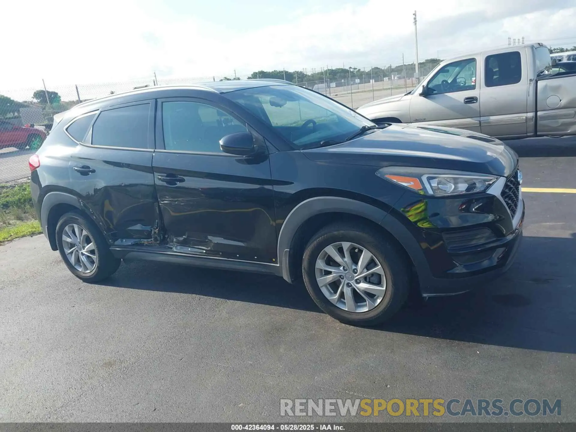 6 Photograph of a damaged car KM8J33A40LU233903 HYUNDAI TUCSON 2020