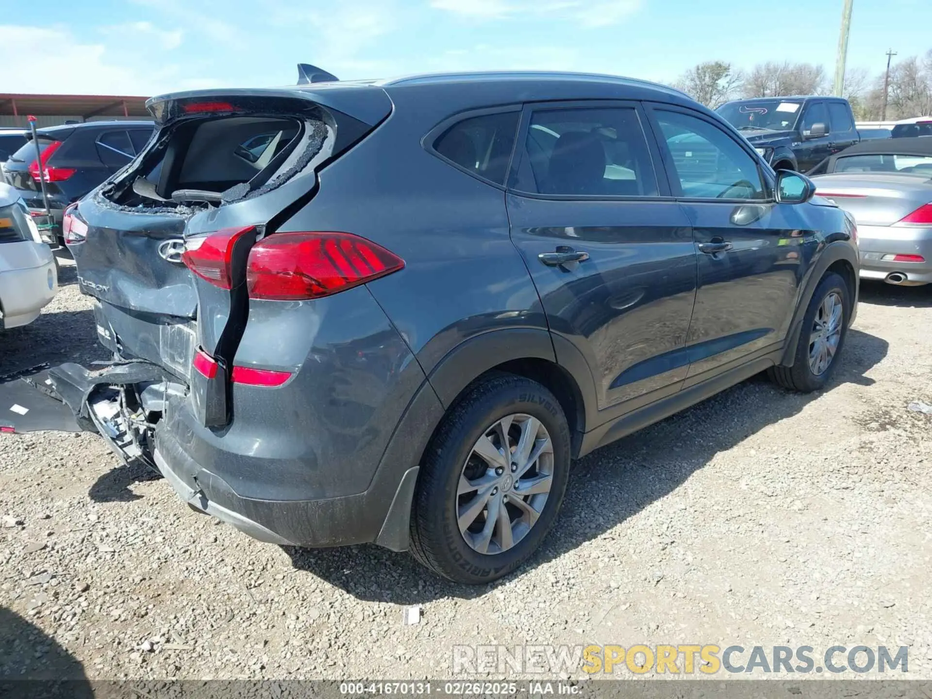 4 Photograph of a damaged car KM8J33A40LU273527 HYUNDAI TUCSON 2020