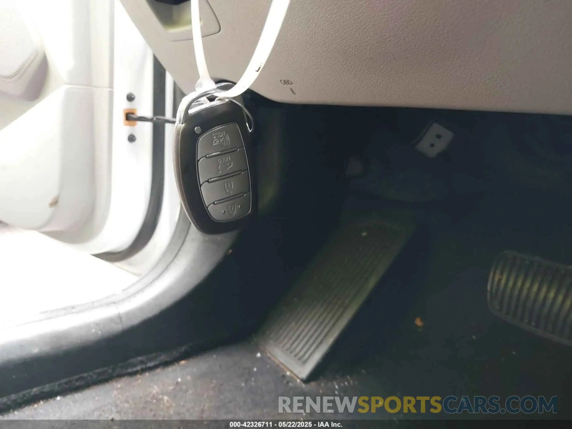 11 Photograph of a damaged car KM8J33A41LU161061 HYUNDAI TUCSON 2020