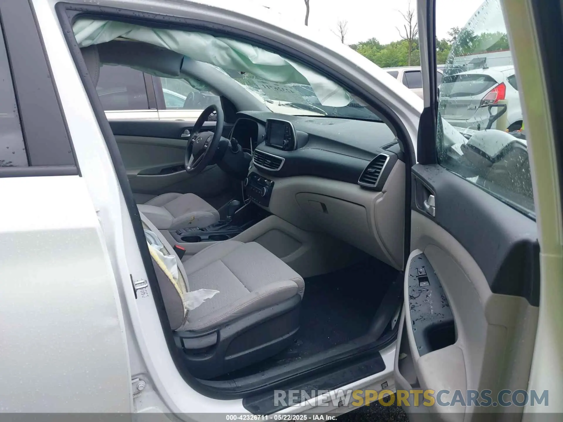 5 Photograph of a damaged car KM8J33A41LU161061 HYUNDAI TUCSON 2020