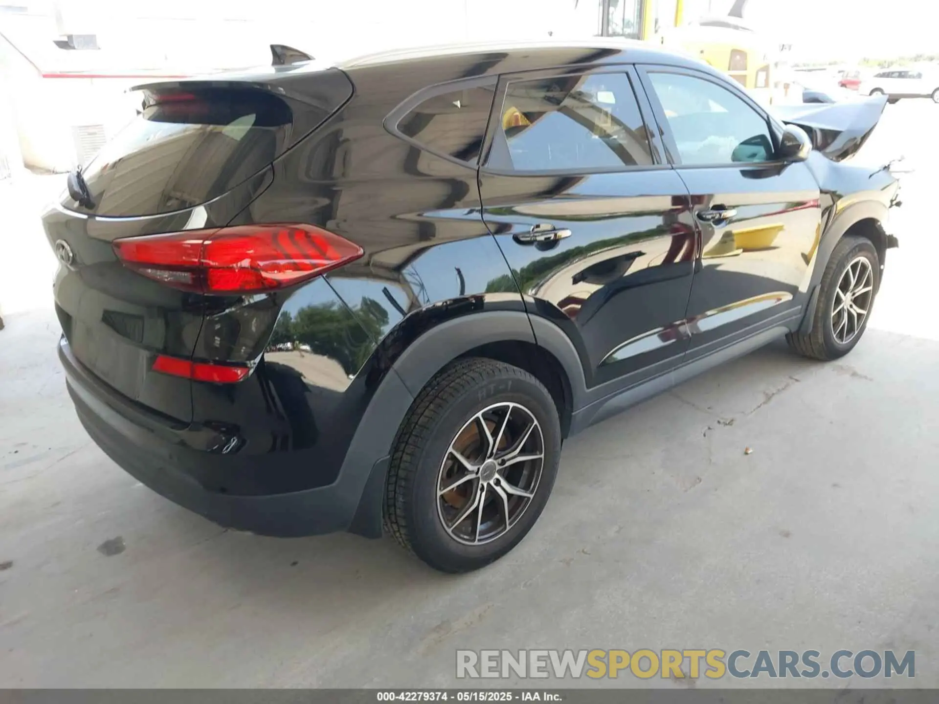 4 Photograph of a damaged car KM8J33A42LU240867 HYUNDAI TUCSON 2020