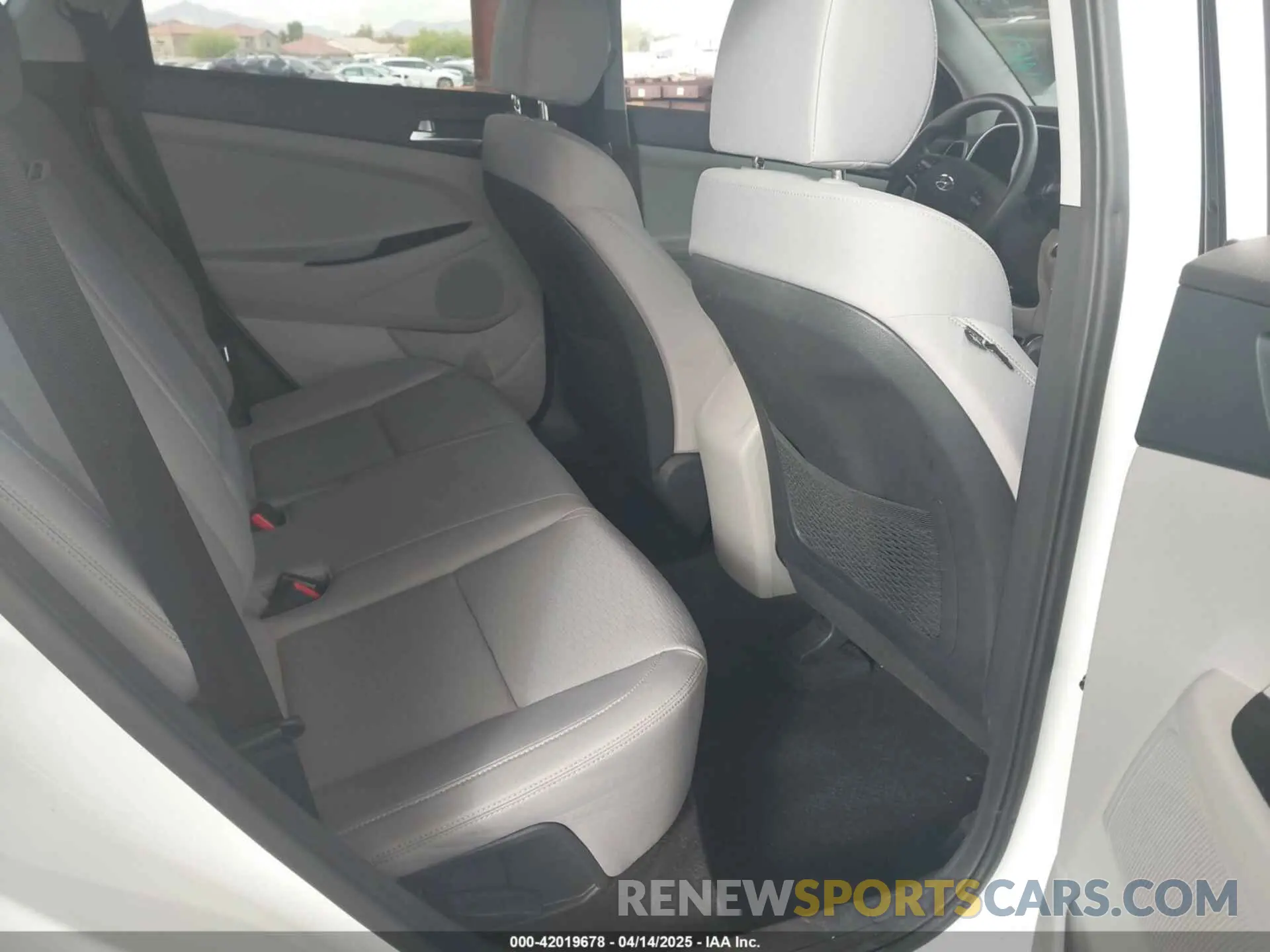 8 Photograph of a damaged car KM8J33A43LU114954 HYUNDAI TUCSON 2020