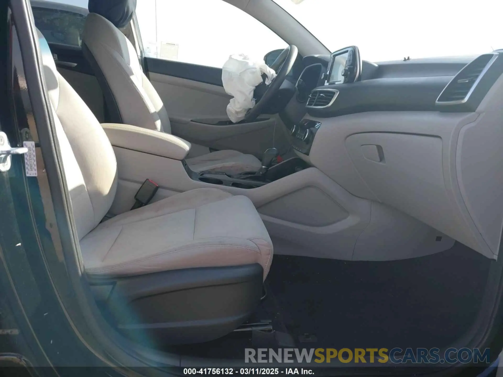 5 Photograph of a damaged car KM8J33A43LU168609 HYUNDAI TUCSON 2020