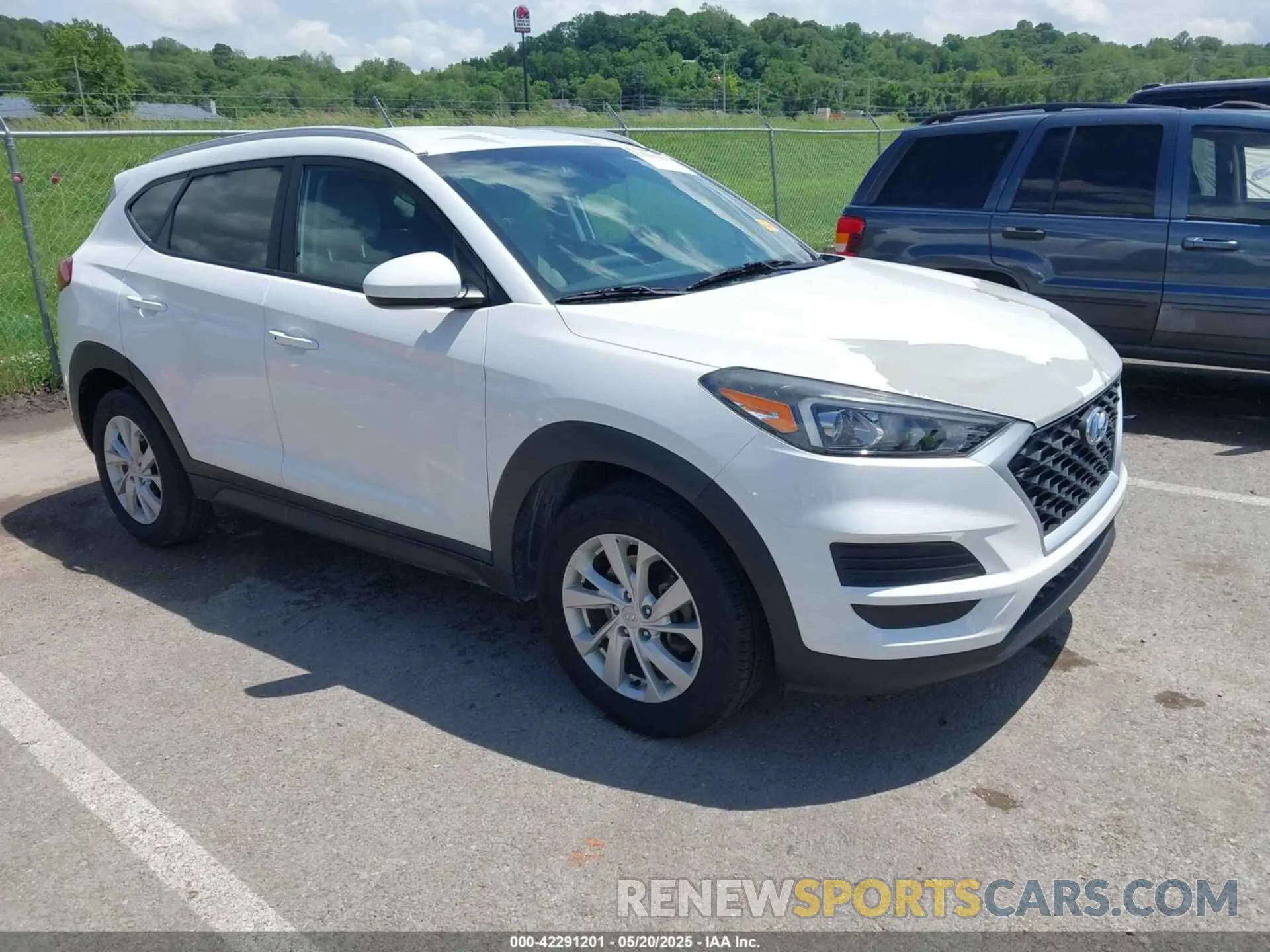 1 Photograph of a damaged car KM8J33A45LU114065 HYUNDAI TUCSON 2020