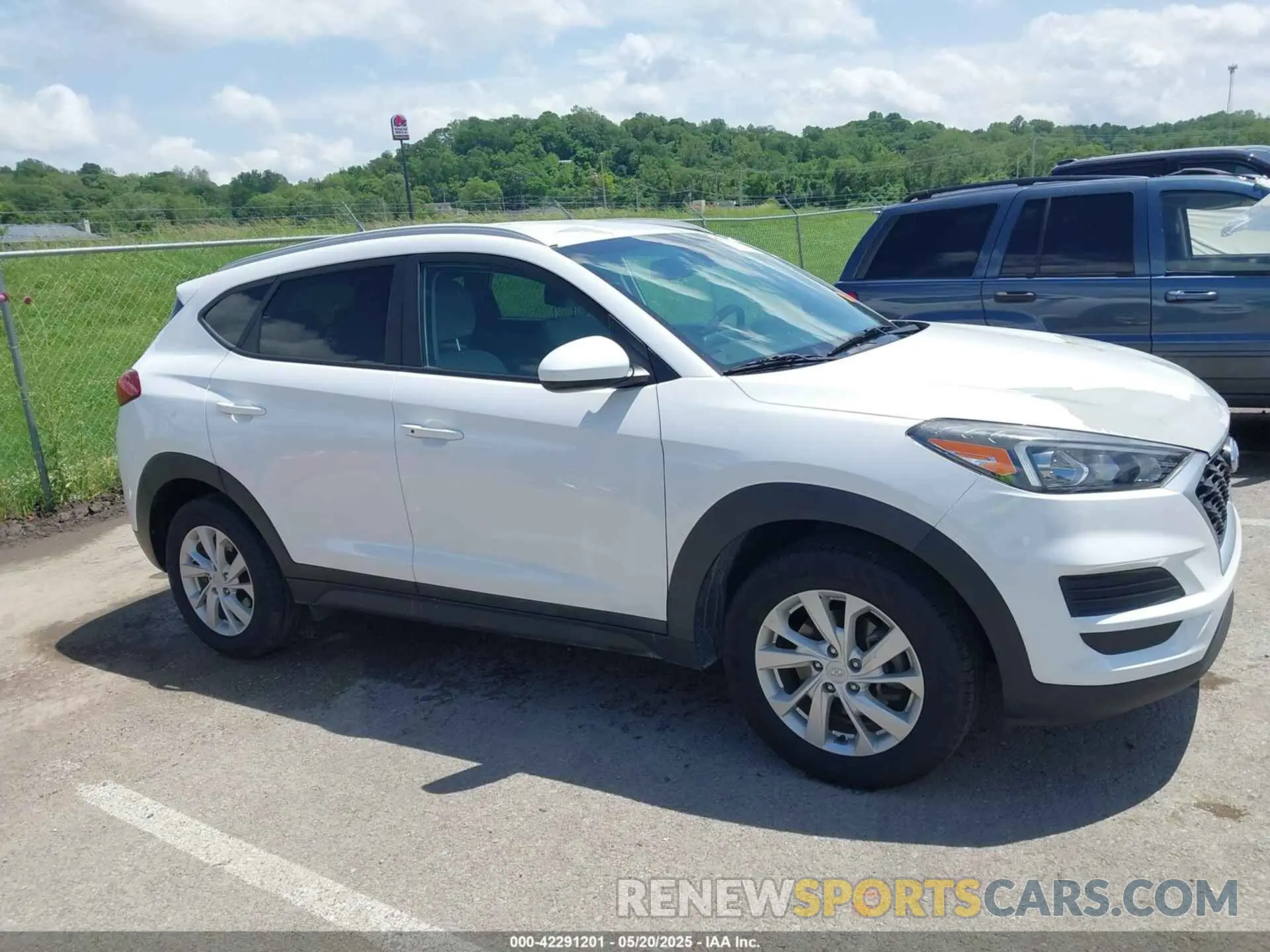 13 Photograph of a damaged car KM8J33A45LU114065 HYUNDAI TUCSON 2020