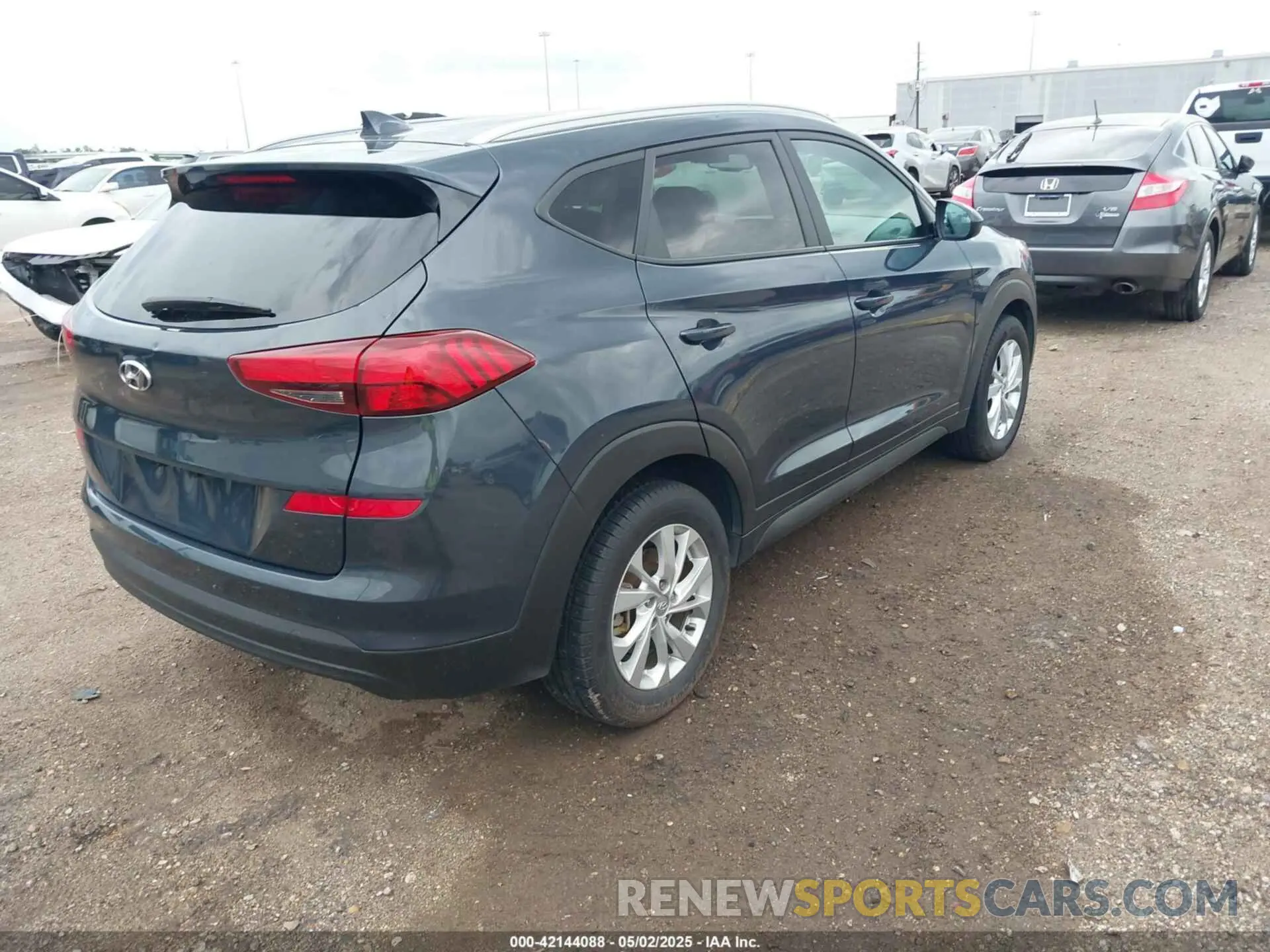 4 Photograph of a damaged car KM8J33A46LU129707 HYUNDAI TUCSON 2020