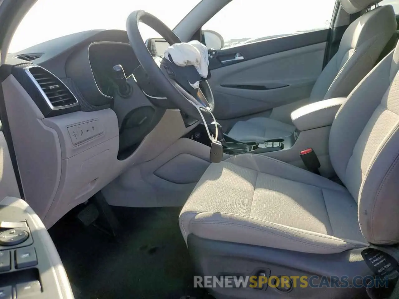 7 Photograph of a damaged car KM8J33A49LU142337 HYUNDAI TUCSON 2020