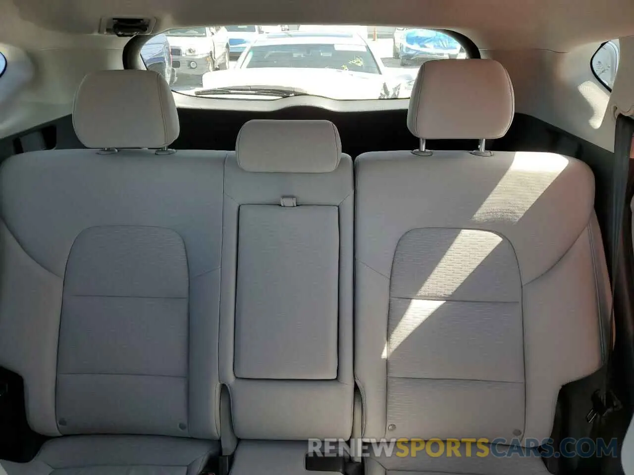 10 Photograph of a damaged car KM8J33A49LU165441 HYUNDAI TUCSON 2020