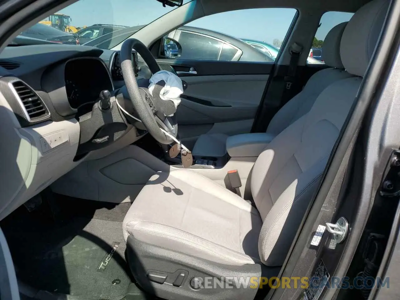 7 Photograph of a damaged car KM8J33A49LU165441 HYUNDAI TUCSON 2020
